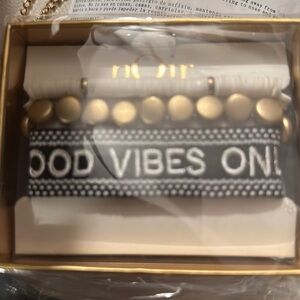 Noir good vibes only Bracelet set